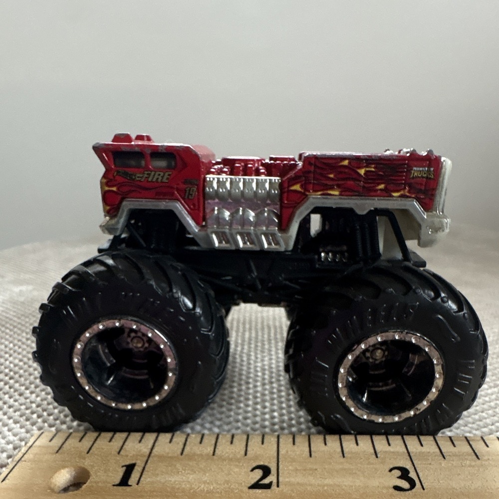 Hot Wheels Monster Truck Fire Truck 68 Diecast 1:64 Red Flame Engine 19